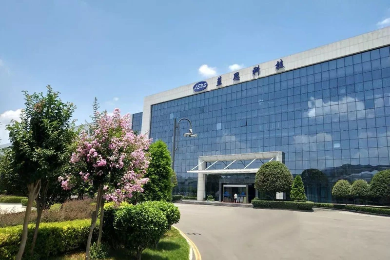 消费电子用复杂形状零部件加工的一次成功飞跃